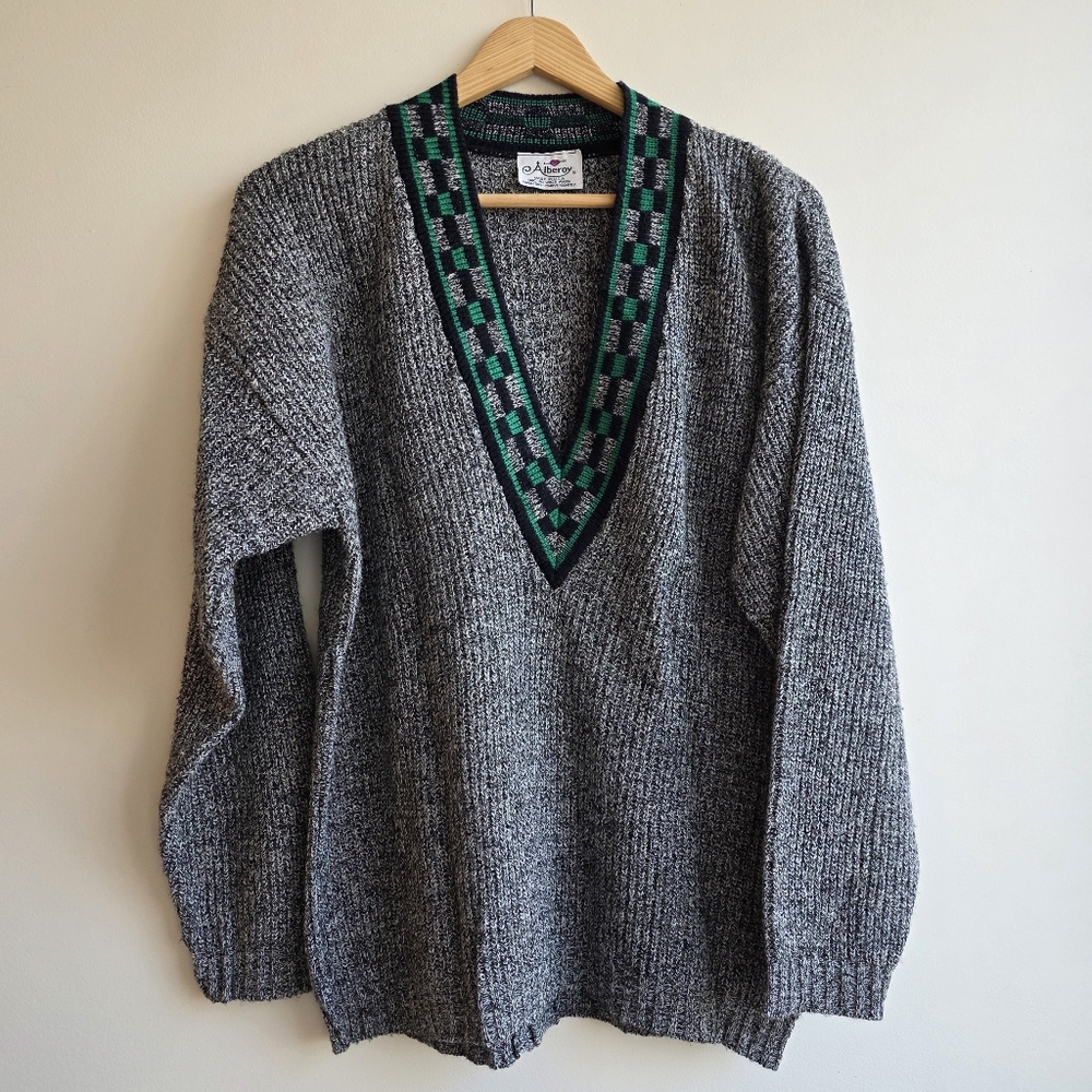 VINTAGE Alberoy Geometric V Neck Sweater Grey MADE IN USA 90s Y2K Rib‎ Knit RARE